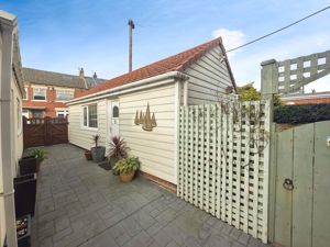 Photo 16- click for photo gallery